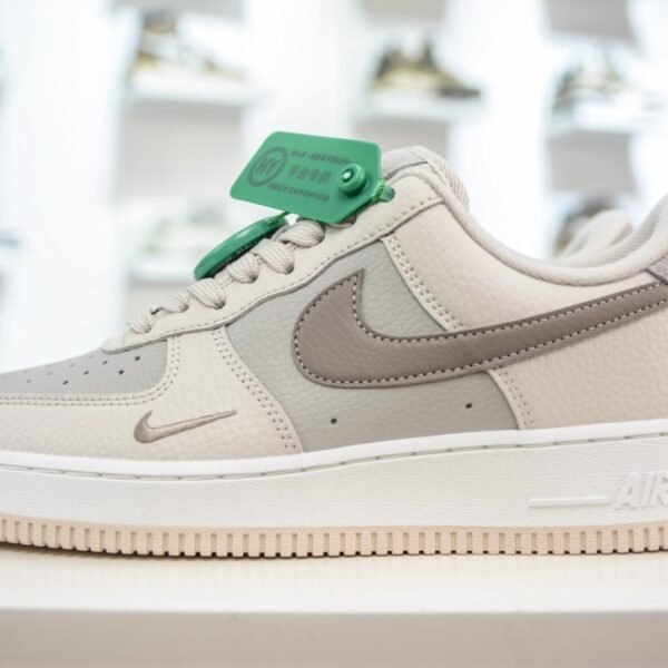 NK Air Force 1 Low Beige - Sneakers