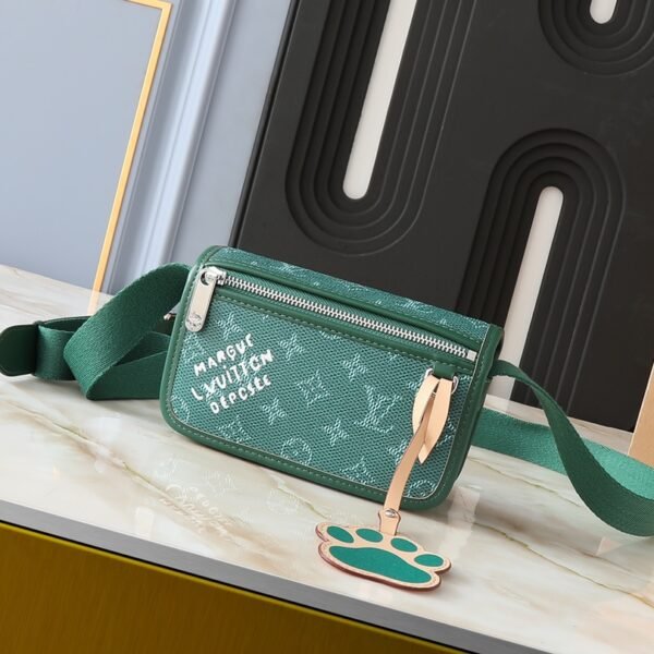 LV Outdoor Messenger - Bag