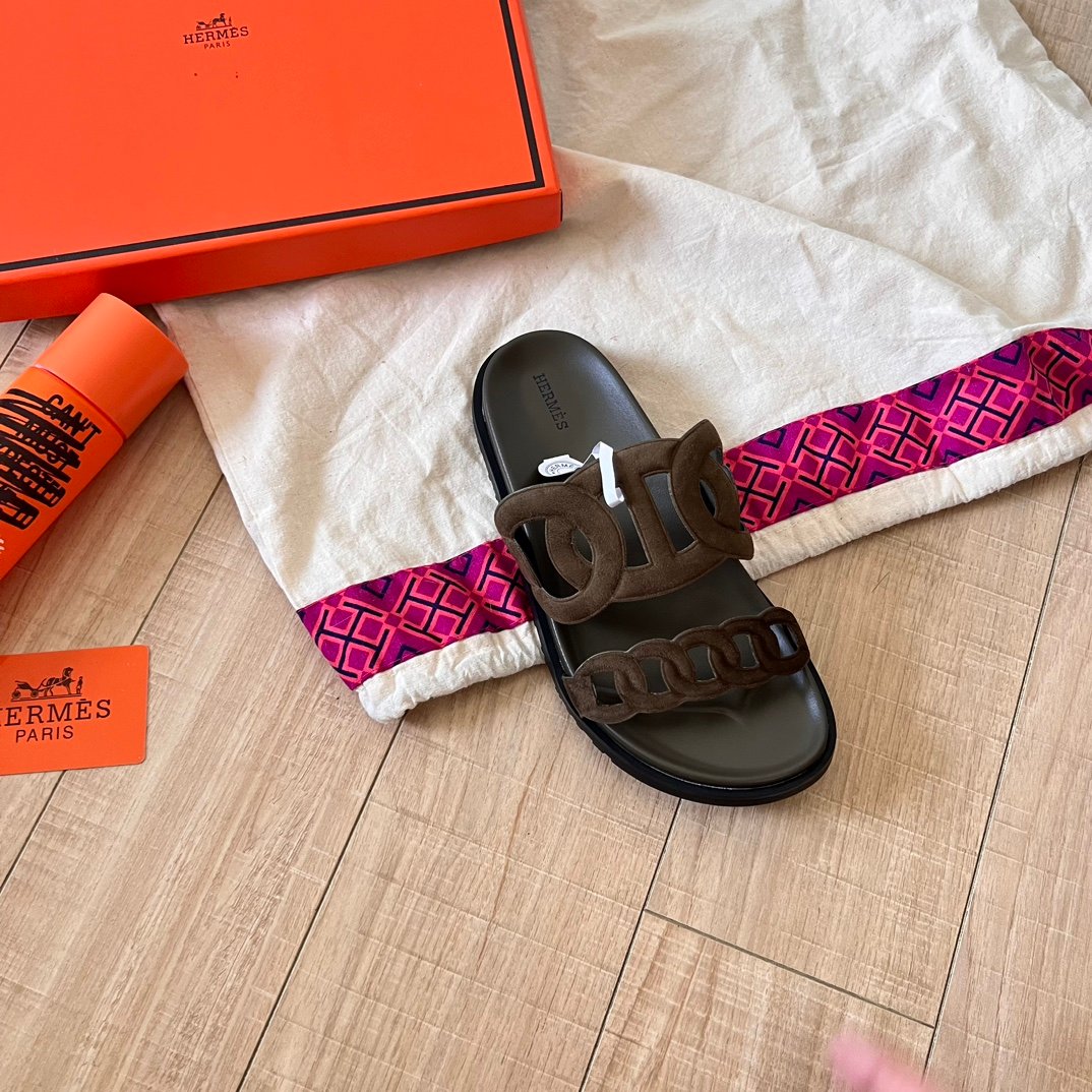 HM Chypre Brown Suede - Slides - Image 4