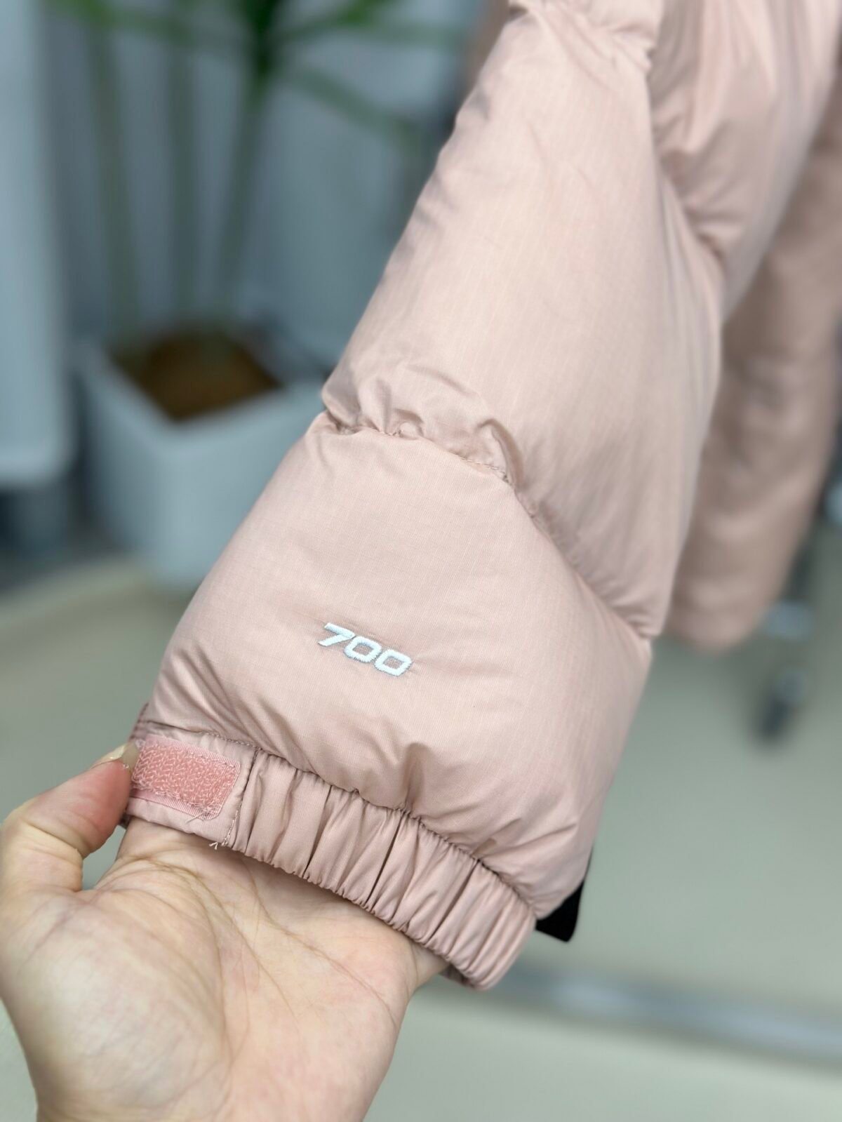 TNF 1996 Retro Nuptse Jacket Pink/Black – Giacca – Rosa — 5