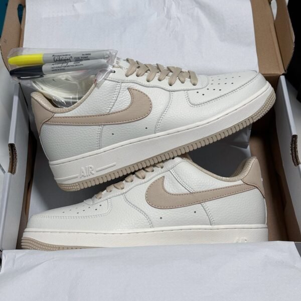 NK Air Force 1 Low White/Beige - Sneakers