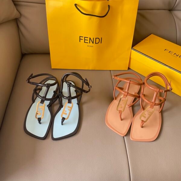 FD Colibri Flat Sandals - Sandals