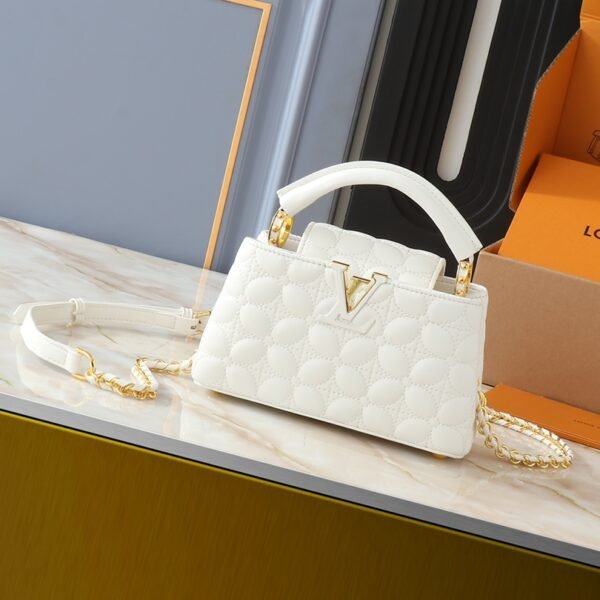 LV Capucines BB - Bag