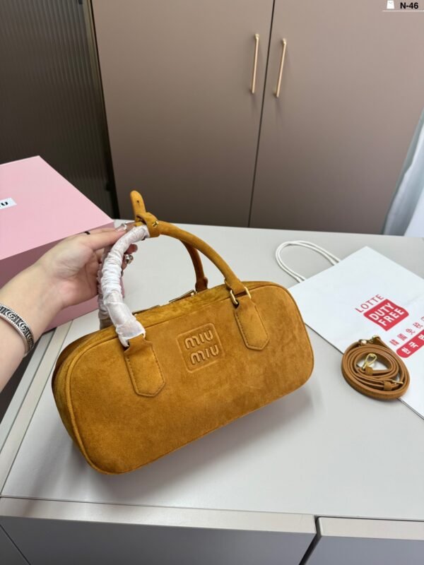 MIU Bowling Bag Suede Velvet – Sac