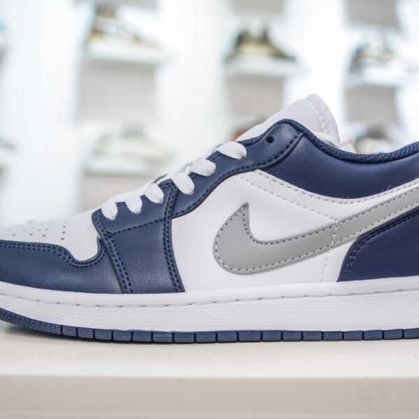 NK Air Jordan 1 Low Navy/White - Sneakers