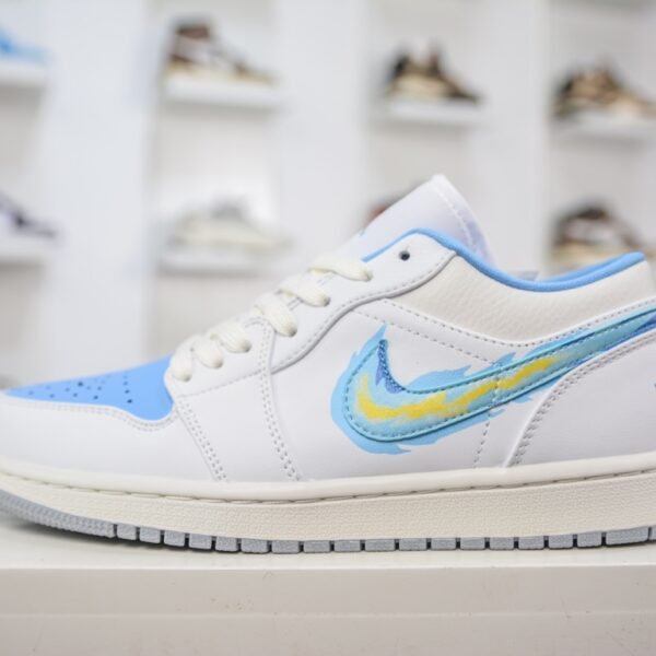 NK Air Jordan 1 Low OG Year of the Rabbit - Sneakers