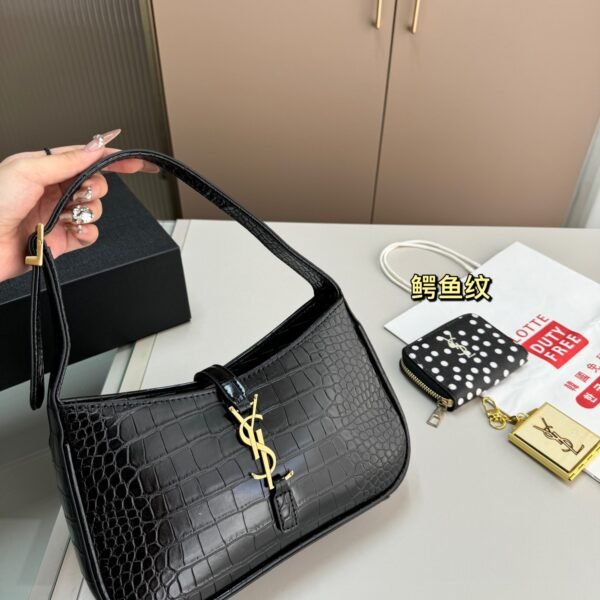 YSL Le 5 à 7 Hobo - Bag