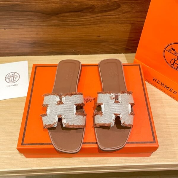 HM Oran Sandals - Sandals
