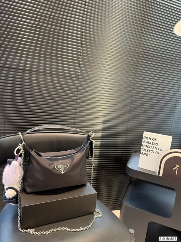 PR Re-Edition 2005 Black Nylon – Borsa