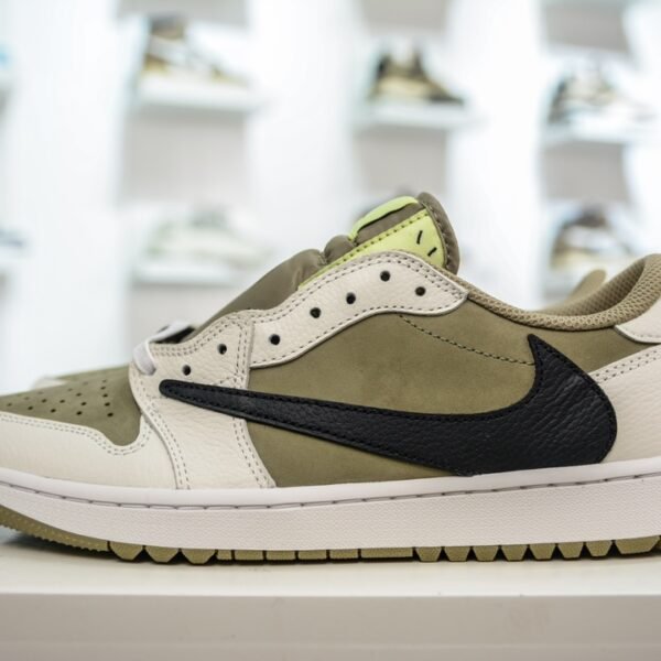 NK Air Jordan 1 Low Travis Scott Reverse Mocha - Sneakers