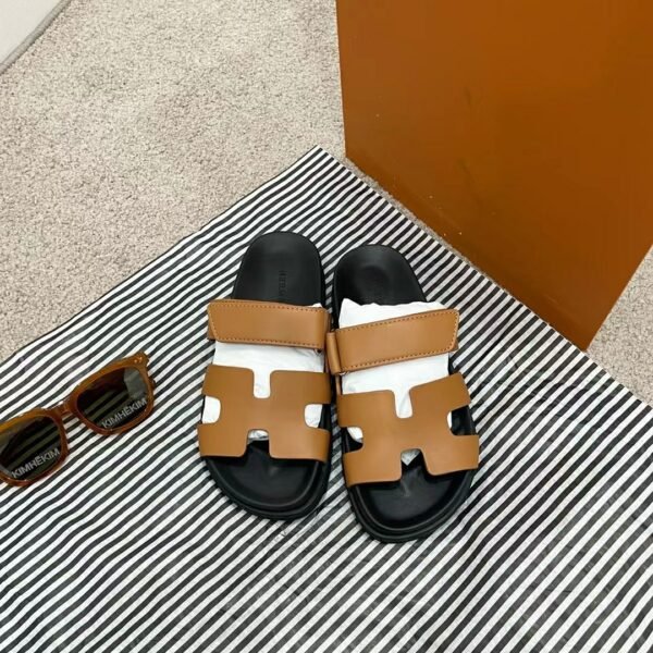 HM Izmir Sandals - Slides