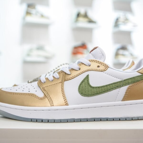 NK Air Jordan 1 Low Year of the Rabbit - Sneakers