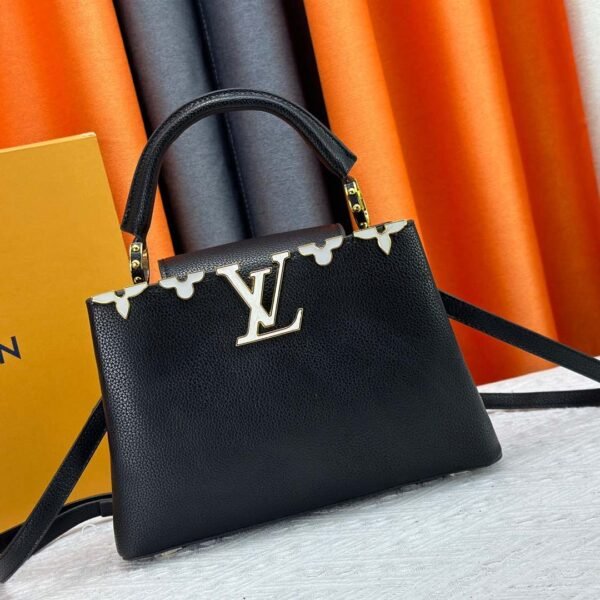 LV Capucines - Bag