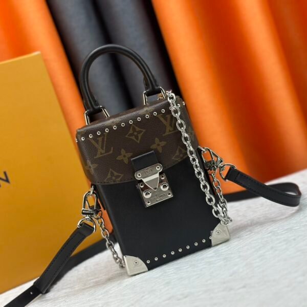 LV Petite Malle Souple - Bag