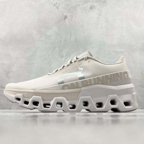 ON Cloudmonster White - Sneakers