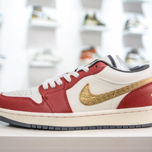 NK Air Jordan 1 Low OG Year of the Rabbit Red/Gold - Sneakers