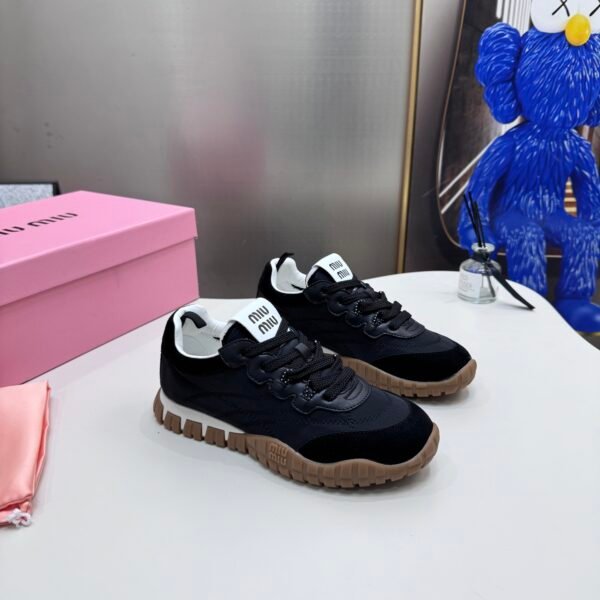 MIU Wander Sneakers - Sneakers