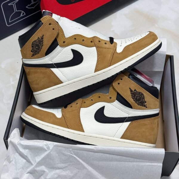 NK Air Jordan 1 Retro High OG Brown/White/Black - Sneakers