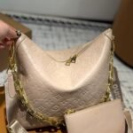 LV Coussin – Sac – Doré
