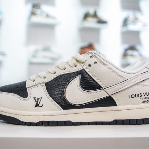 NK Dunk Low x LV - Sneakers