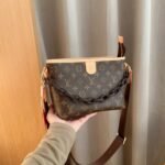 LV Pochette Metis – Bag