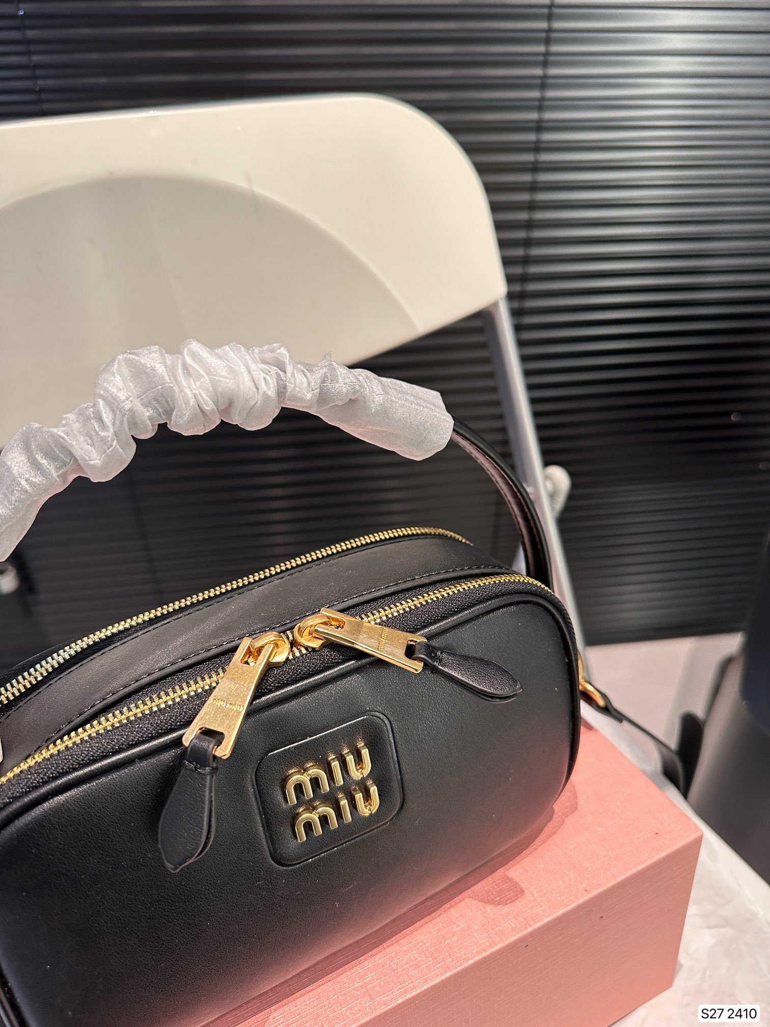 MIU Wander Matelassé Black Leather - Bag - Image 5