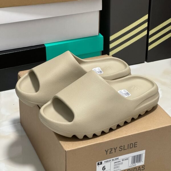 AD Yeezy Slide 39 Pure - Slides