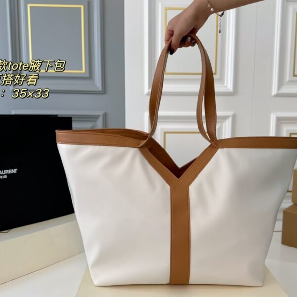 ```plaintext
YSL Rive Gauche Tote - Bag
```