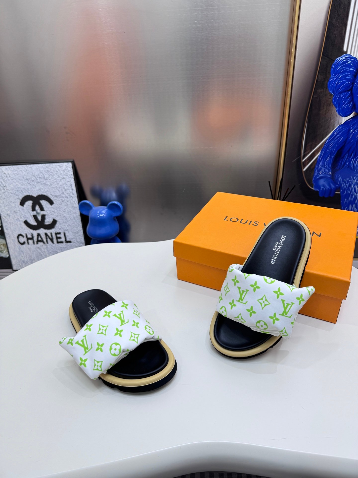 LV Pool Pillow Comfort Green/White Monogram - Slides - Image 3