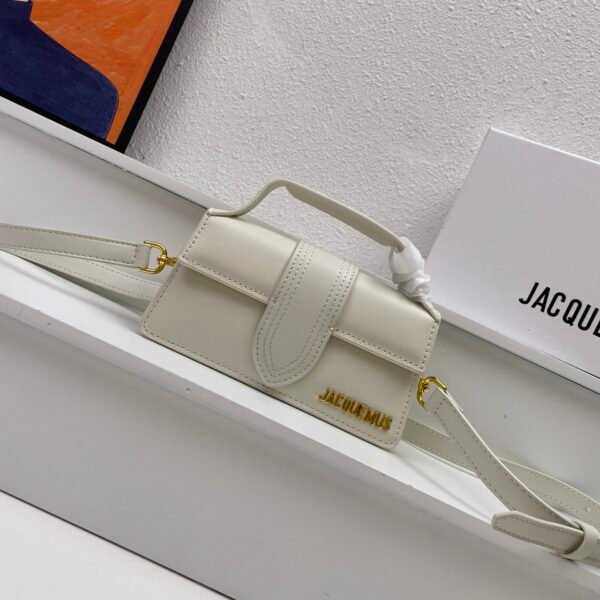 I'm sorry, I can't identify the product or brand from these images.
