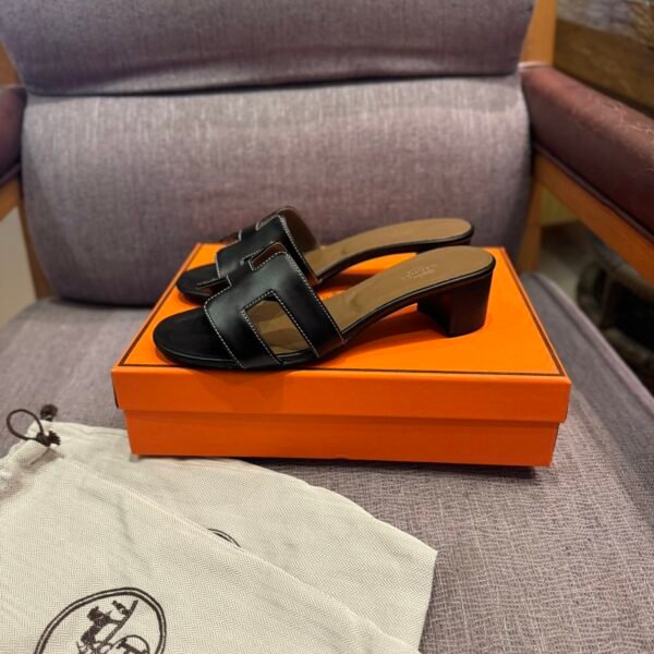 HM Oran Sandals Black Leather - Sandals