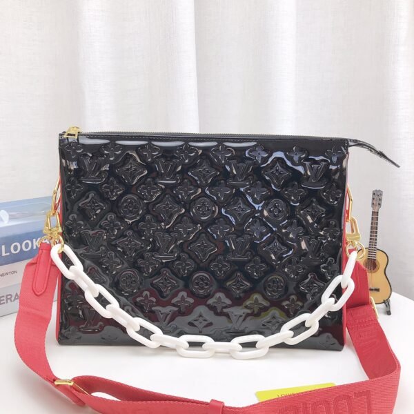 LV Pochette Volga Black Monogram Vernis - Bag