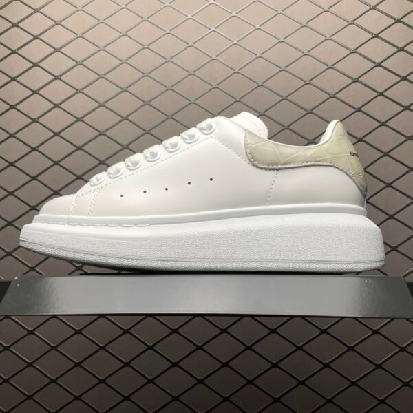 AMQ Oversized Sneakers - Sneakers