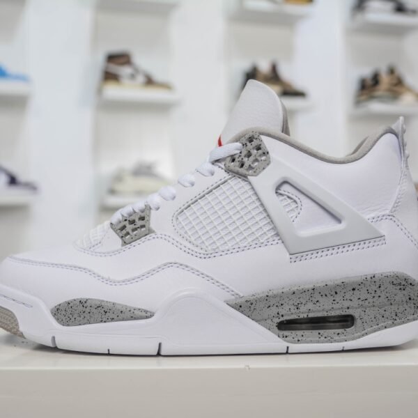 NK Air Jordan 4 Retro White Cement - Sneakers