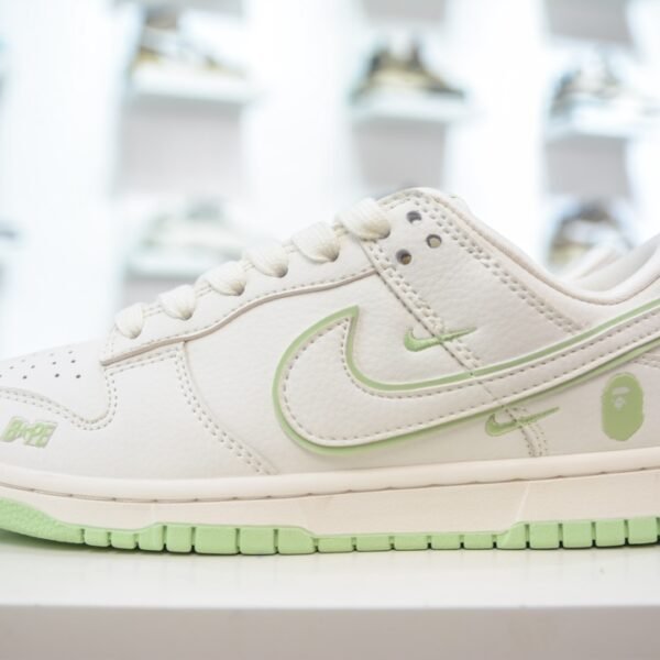 NK Dunk Low BAPE - Sneakers