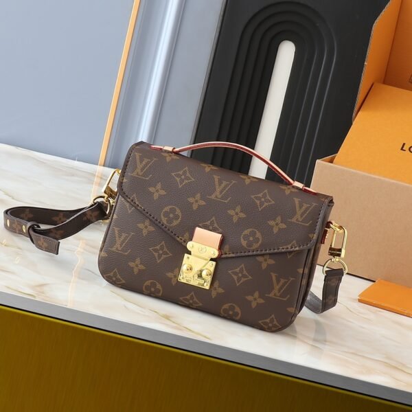LV Pochette Metis - Bag