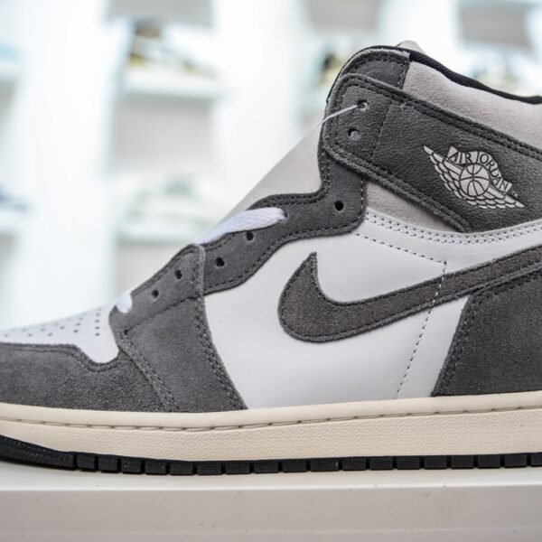 NK Air Jordan 1 Retro High OG Shadow 2.0 - Sneakers