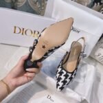 CD J'ACD Slingback Pumps Houndstooth – Talons