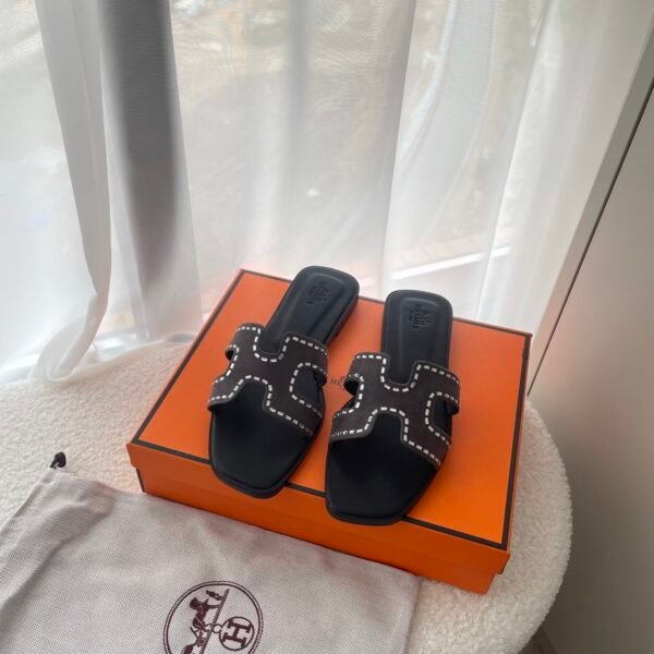 HM Oran Sandals - Slides
