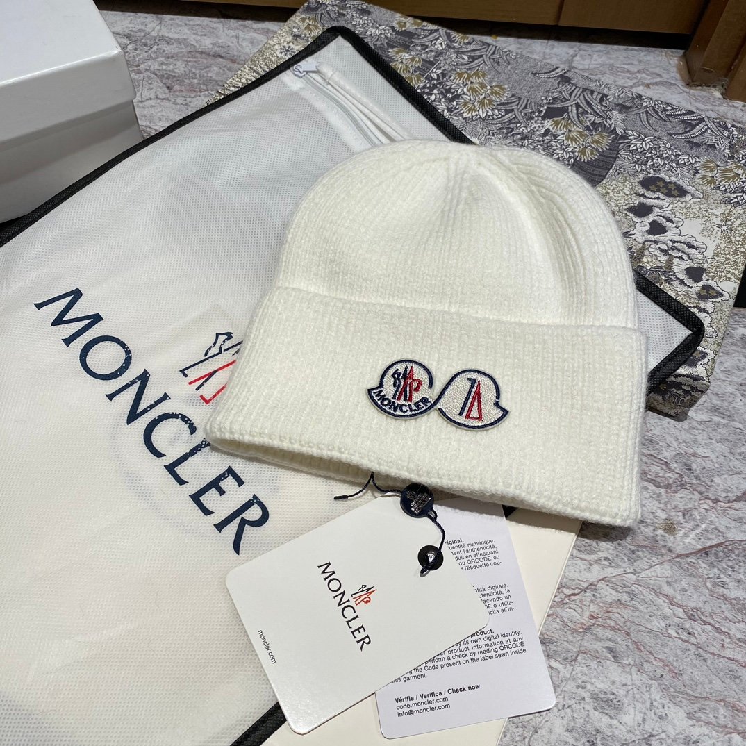 MCL Logo Beanie Wool - Hat - Image 3