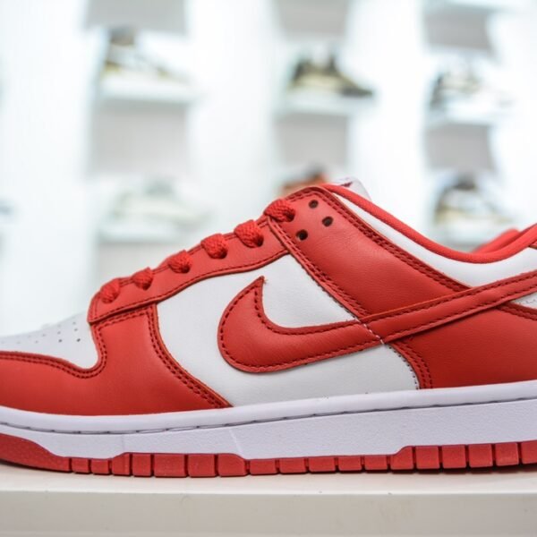 NK Dunk Low - Sneakers