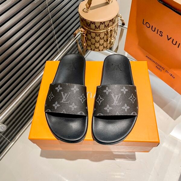 LV Waterfront - Slides