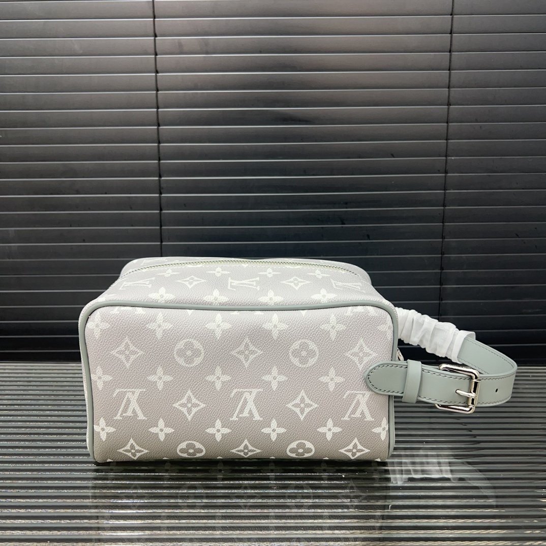 LV Soft Trunk Monogram Eclipse Reverse - Bag - Image 2