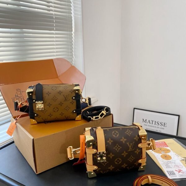 LV Petite Malle - Bag