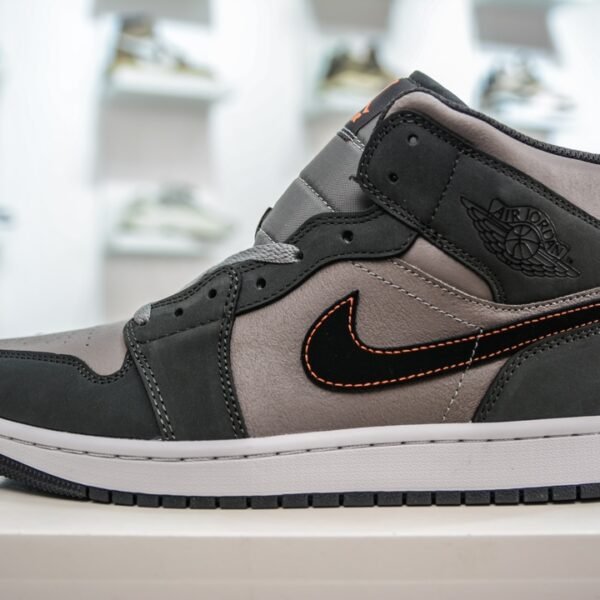 NK Air Jordan 1 Mid - Sneakers