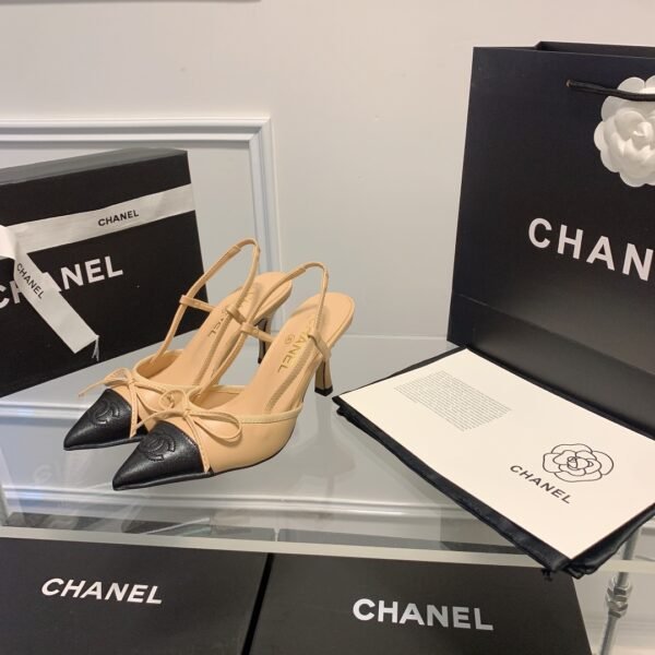 CC Slingback Pumps Beige/Black Leather - Heels