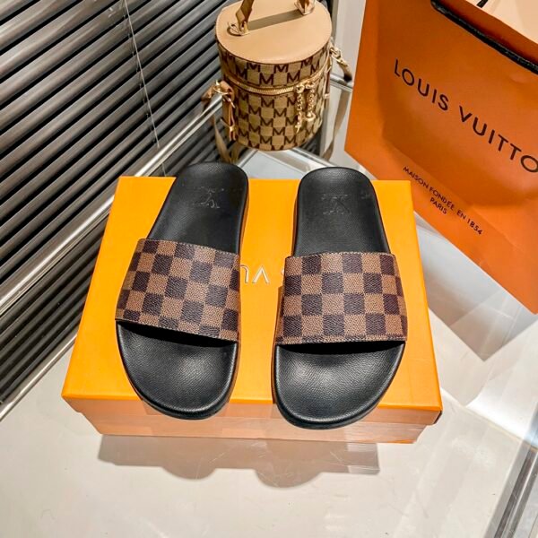 LV Waterfront - Slides