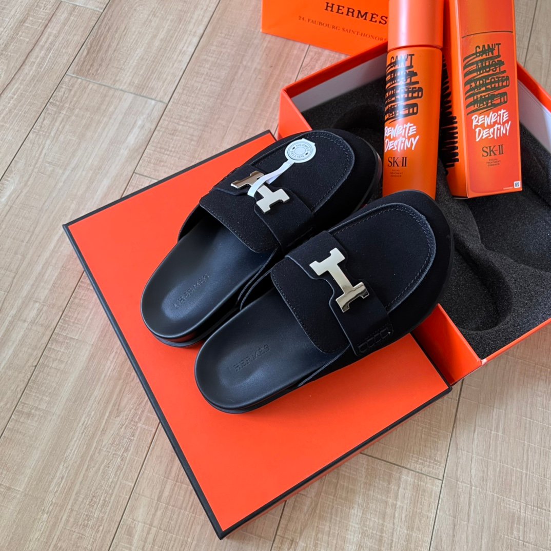 HM H-Buckle Sandals Black Suede - Slides - Image 3