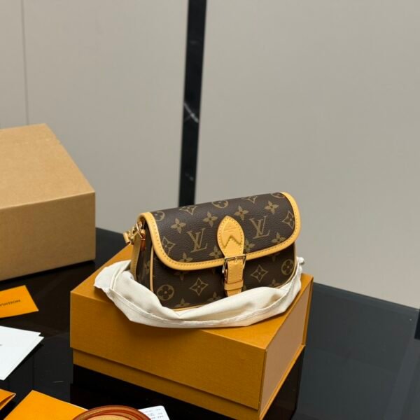 LV Diane Monogram - Bag