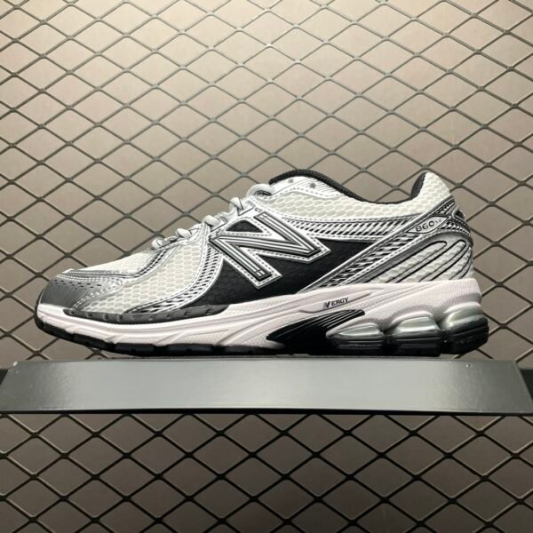 NB 860v2 - Sneakers